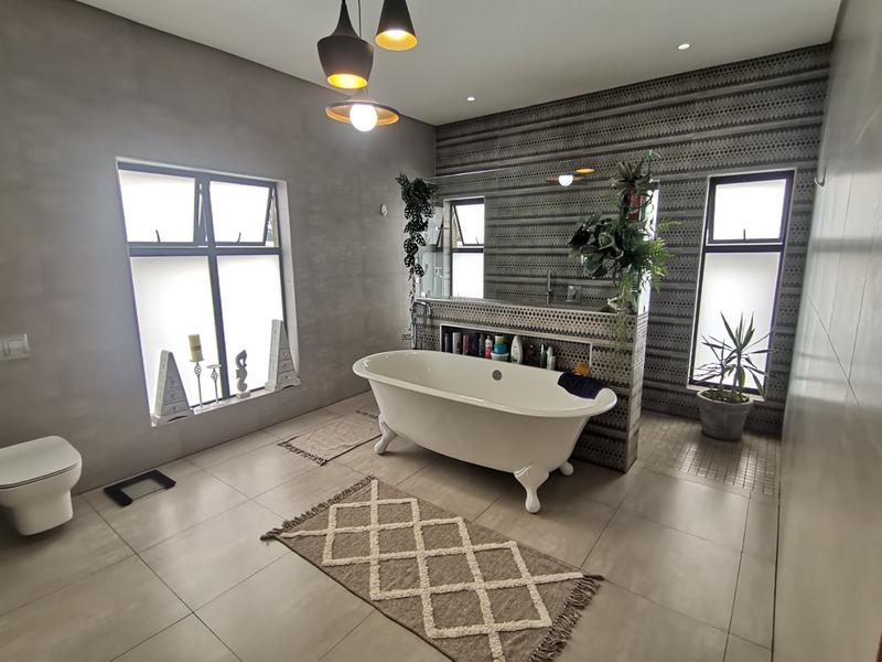 4 Bedroom Property for Sale in Heron Banks Golf Estate Free State